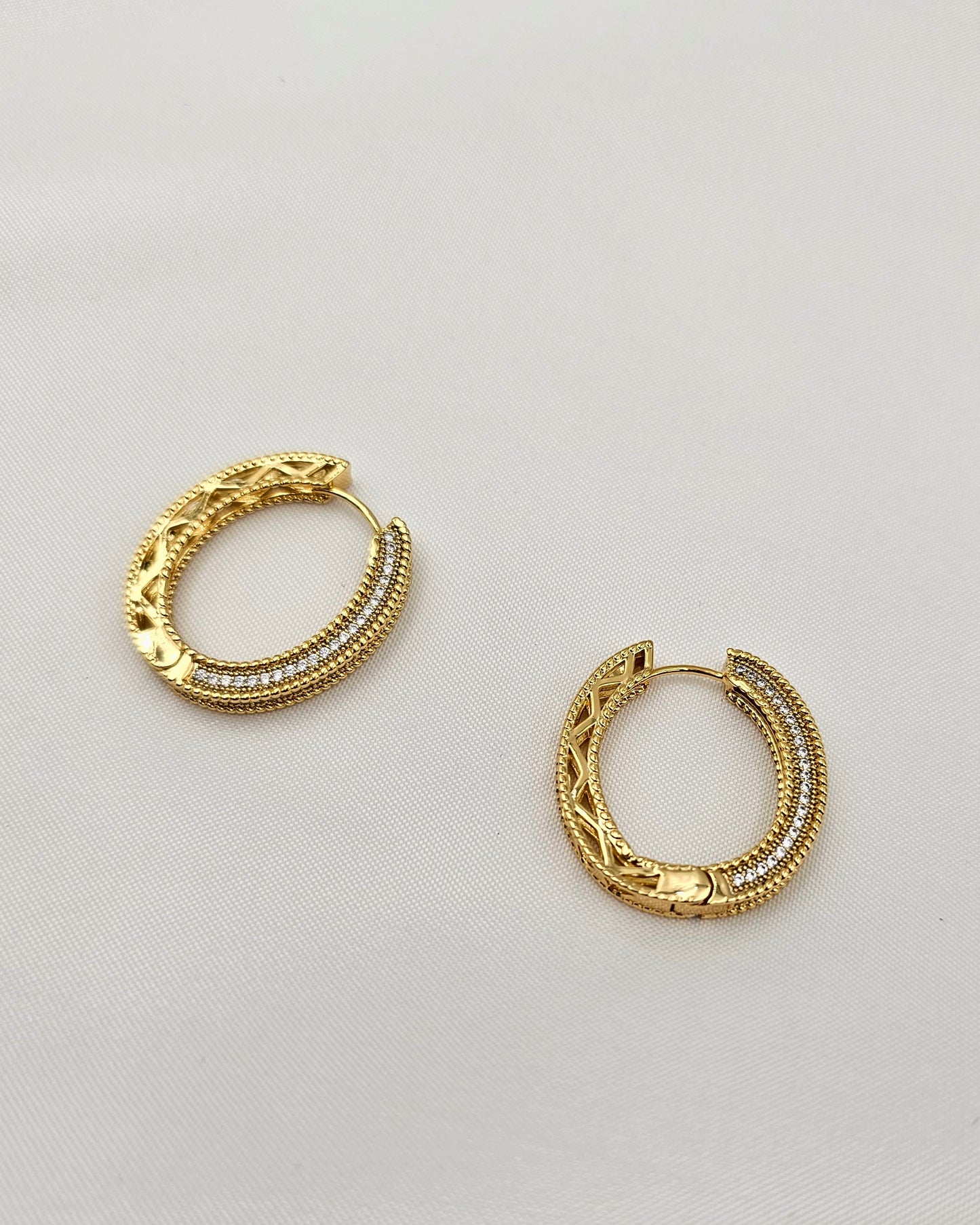 DA 526 EARRING