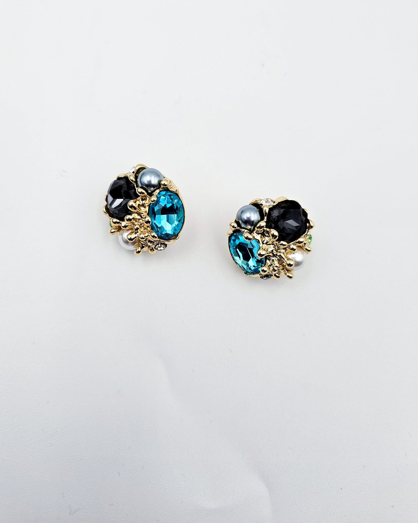 DA 206 EARRING