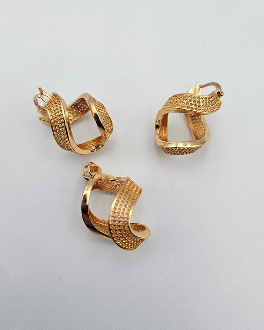 DA 671 EARRING AND PENDANT