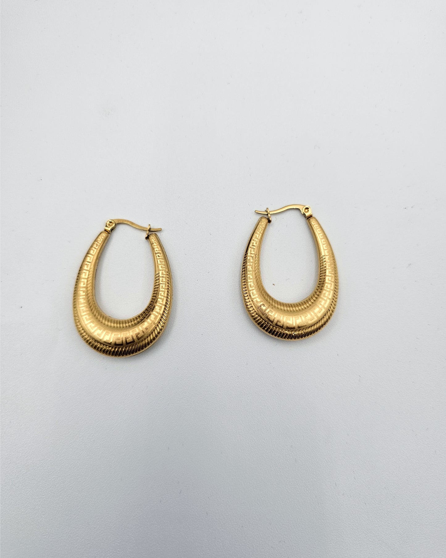 DA 230 MEDIUM EARRING MARKED 750