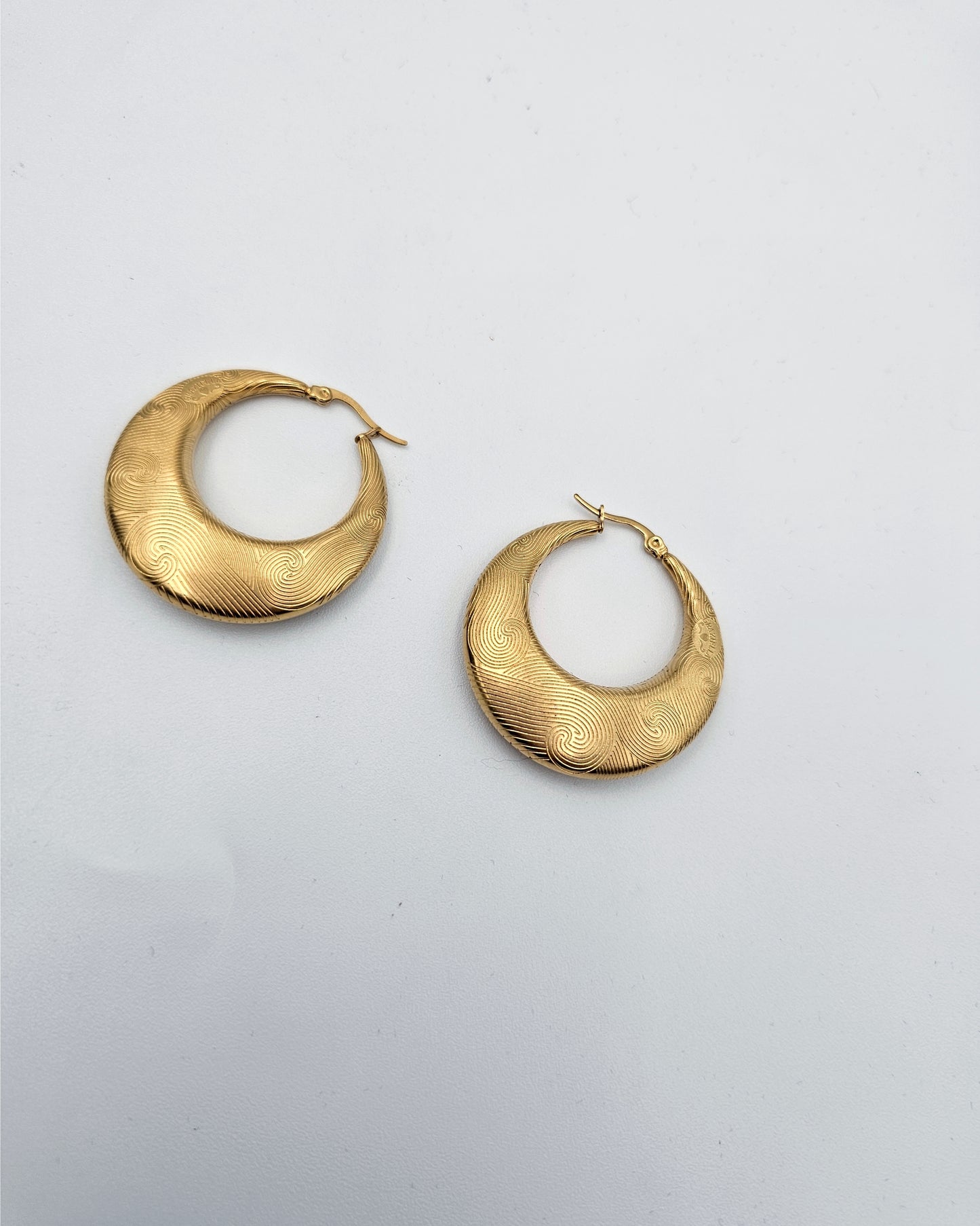 DA 257 EARRING MARKED 750