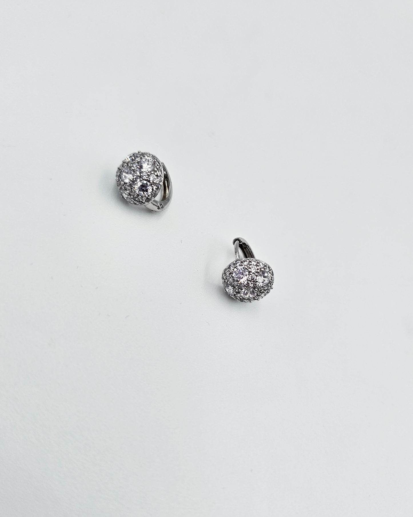 DA 825 Small Earring