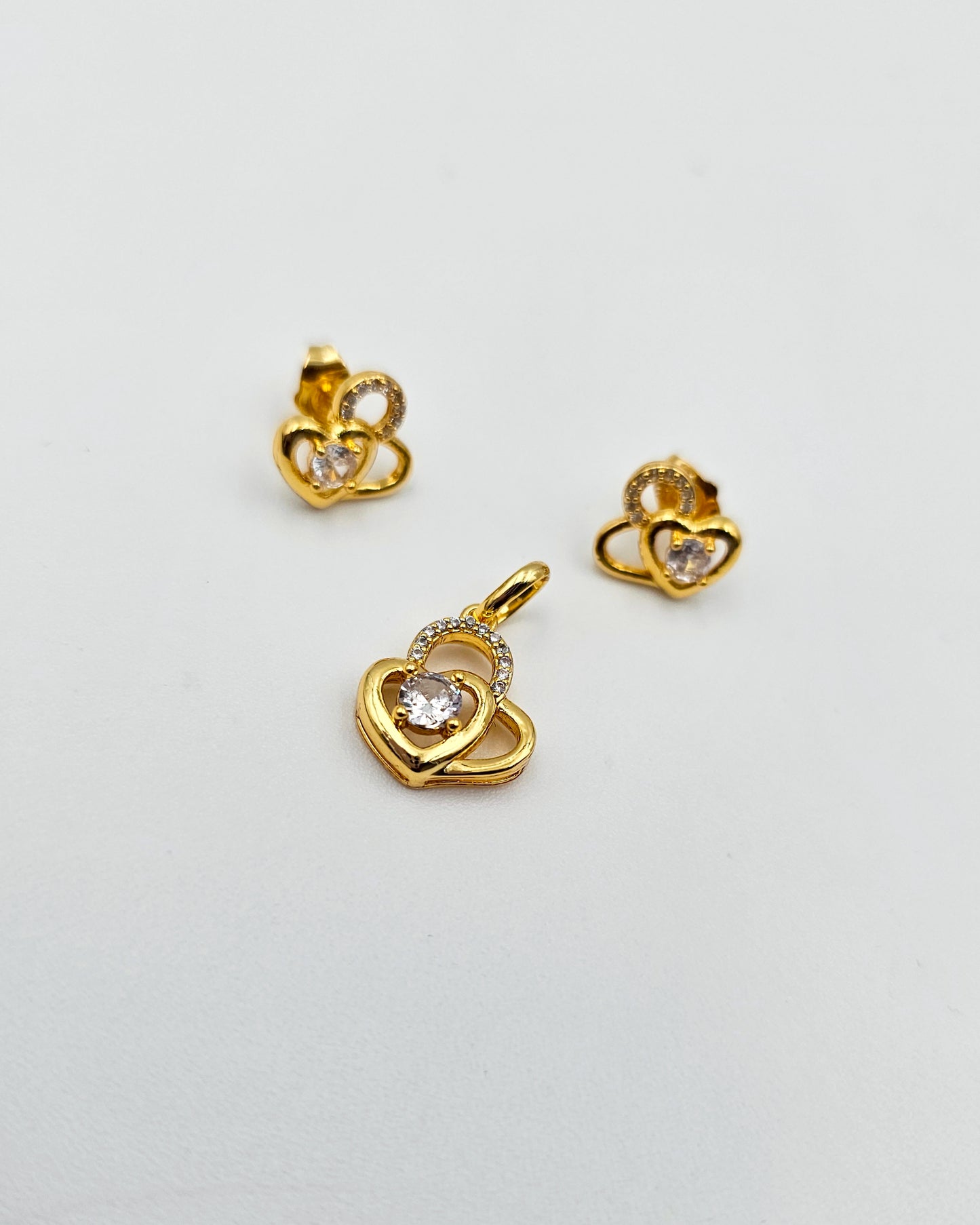 DA 639 EARRING AND PENDANT