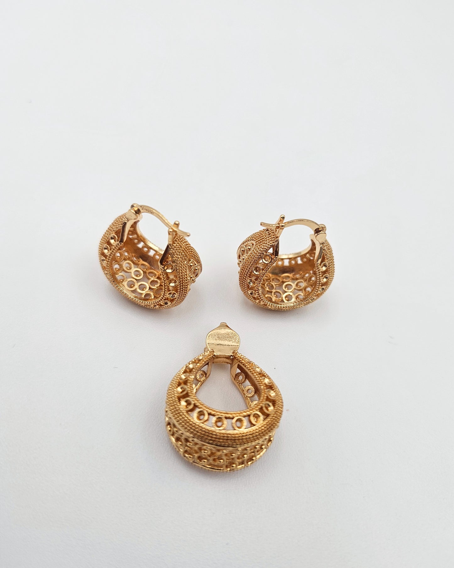 DA 198 EARRING & PENDANT