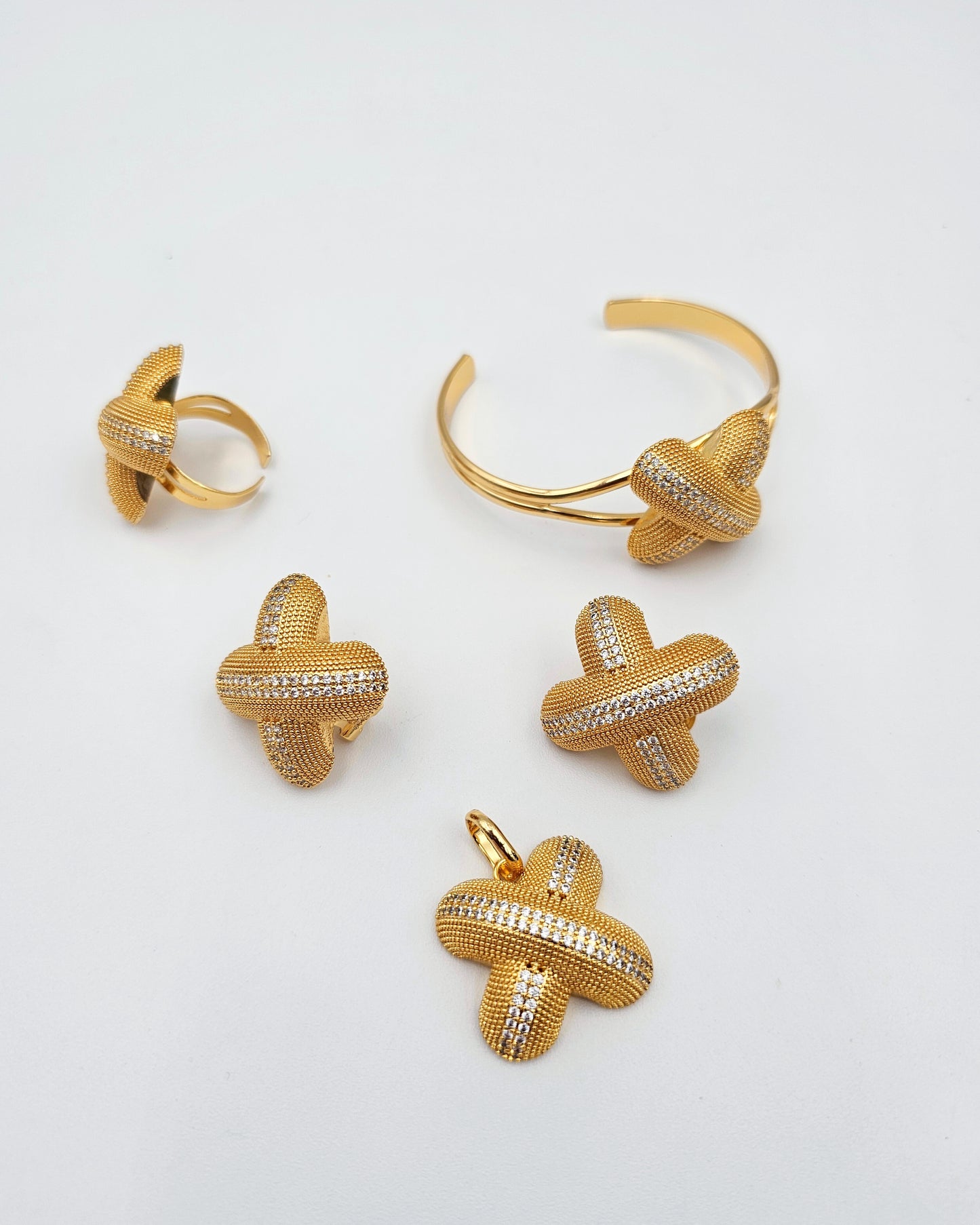 DA 690 BANGLE SET