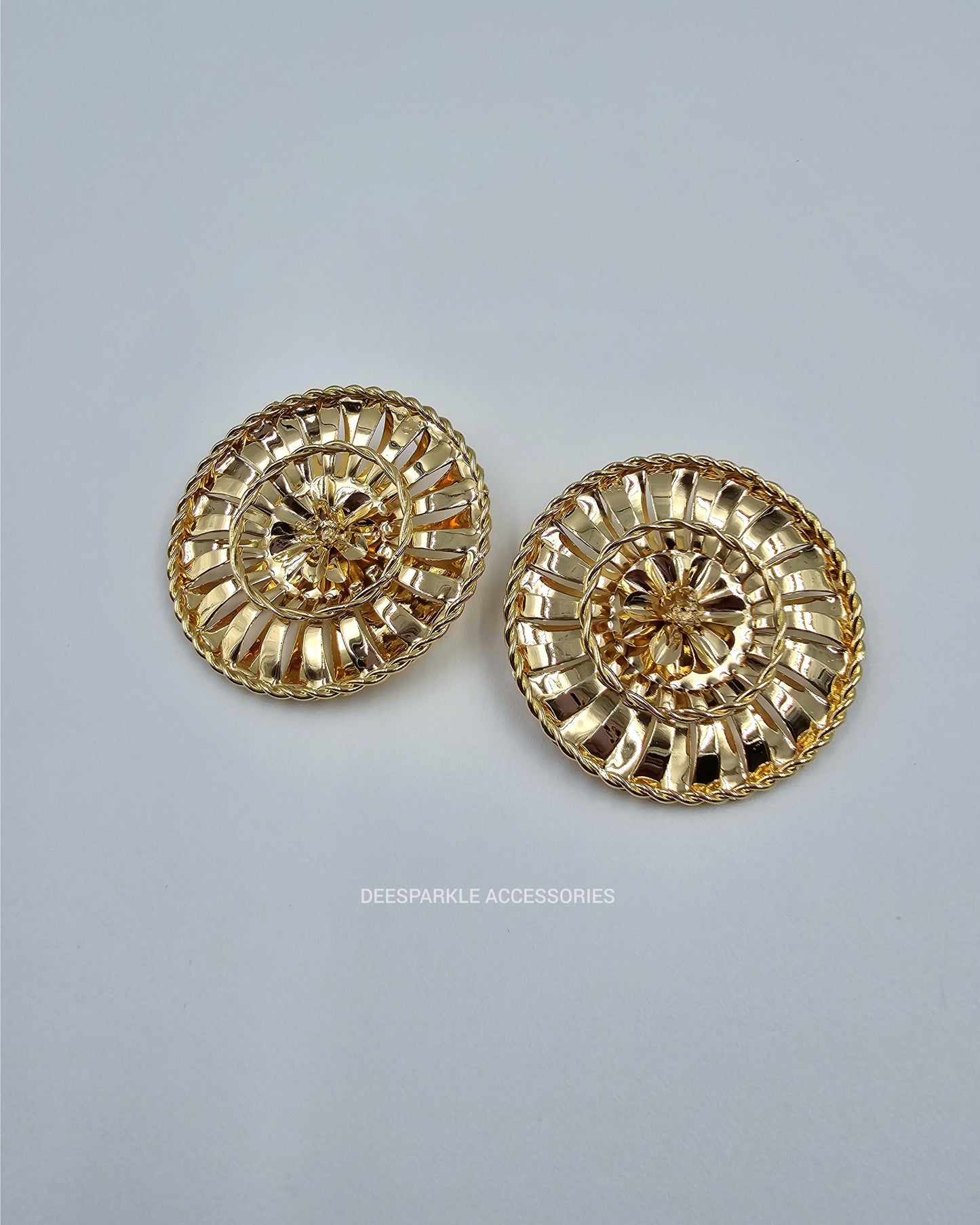 DA 132 BIG STUD EARRING