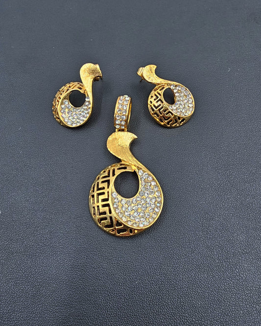 DA 201 EARING & PENDANT