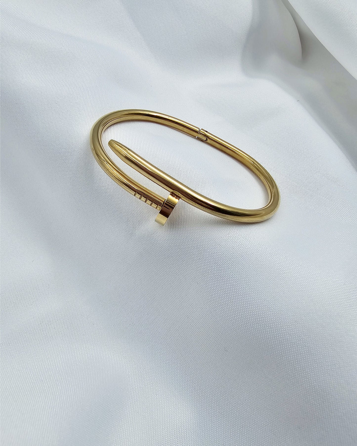 DA 271 NAIL BANGLE