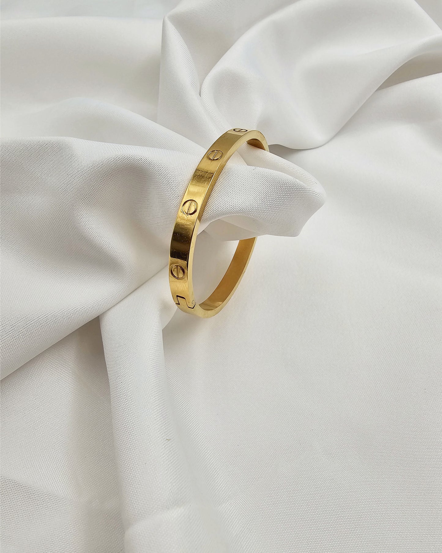 DA 266 C- BANGLE