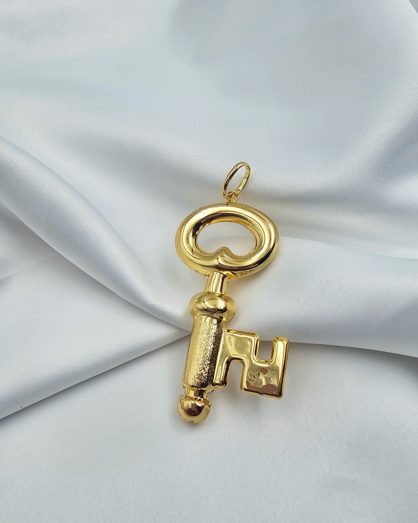 DA 384 BIG KEY PENDANT