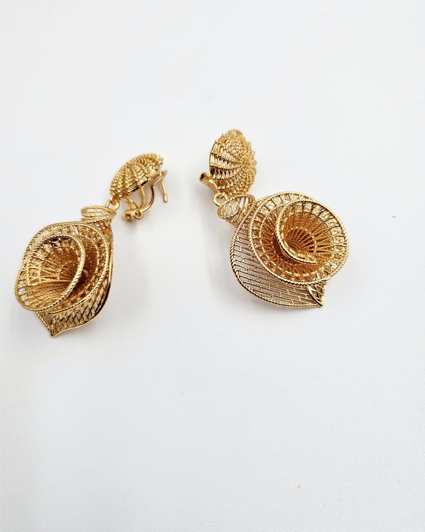 DA 348 DROP EARRING